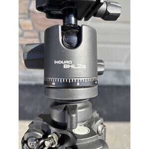 Benro TAD28C Tripod & Induro BHL2S Ball Head – Like New